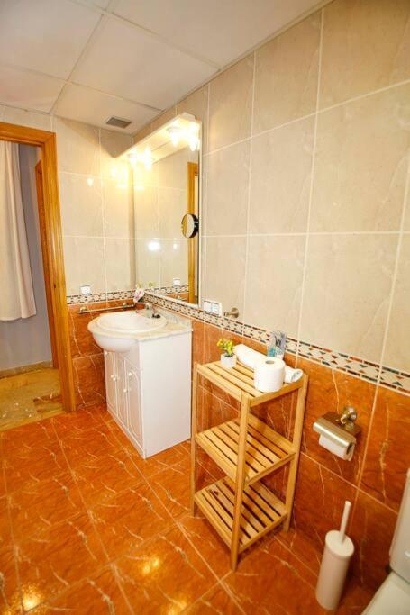 Castanos Apartment With Ac Alicante Exterior photo